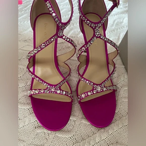 New! Dee Ocleppo designer Satin Magenta Pink Strappy Heels Rhinestones SZ 8 - Picture 6 of 16
